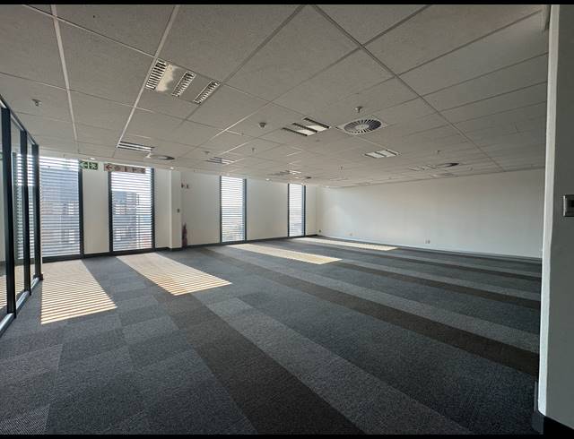 488M² OFFICE TO LET IN CENTURION CENTRAL